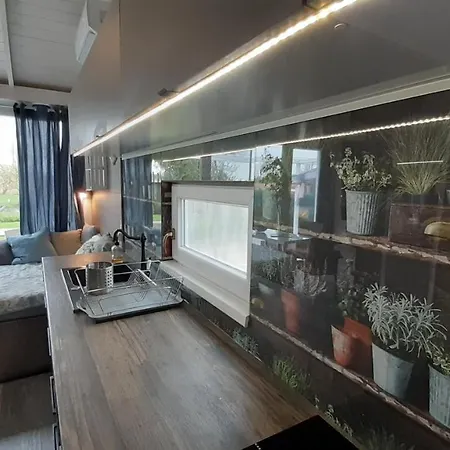 House Kalmia Ferienhaus *